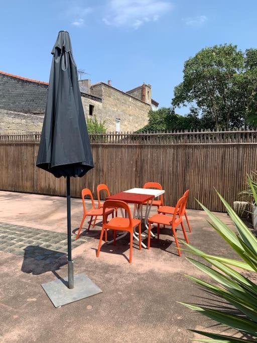 Le Beaufleury Et Sa Terrasse A La Victoire Bordéus Exterior foto